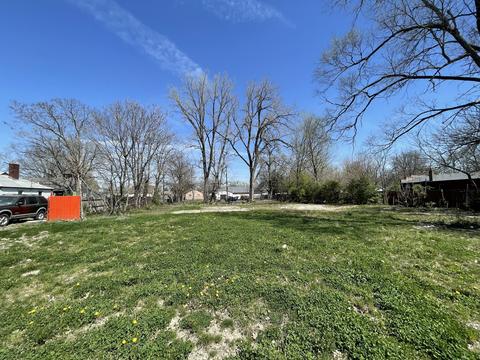 3216 E 25th St, Indianapolis, IN 46218