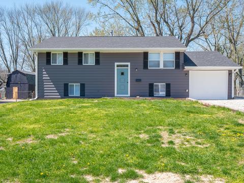 618 E Broadway Dr, Greenwood, IN 46143