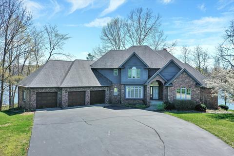 4433 W Pitcher Dr, Trafalgar, IN 46181