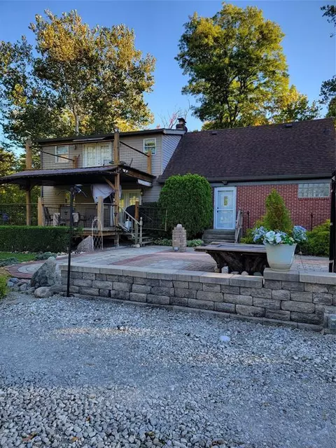 10530 Brookville Rd, Indianapolis, IN 46239