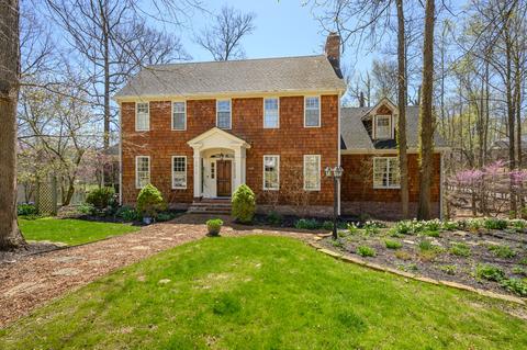 3915 N Foxcliff Dr W, Martinsville, IN 46151