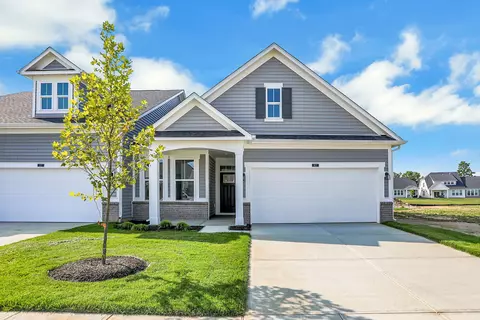 827 Tuxedo Dr, Westfield, IN 46074