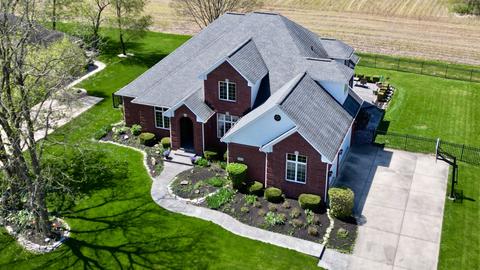 114 Hillside Ln, Whiteland, IN 46184