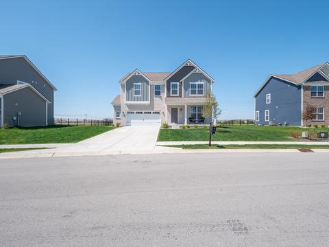 15235 Dawn Run Dr, Fishers, IN 46040