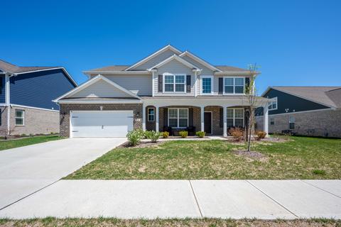 7318 Farlin Dr, Whitestown, IN 46075