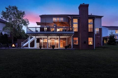 3856 Branch Creek Ct, Zionsville, IN 46077