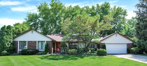 14 Hawthorne Ct, Carmel, IN 46033