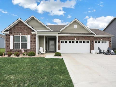 251 Caplinger Pl, Greenwood, IN 46143