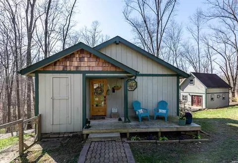3599 Cardinal Dr, Nashville, IN 47448