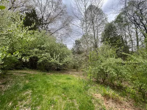 4695 E Stipp Rd, Bloomington, IN 47401 photo 2