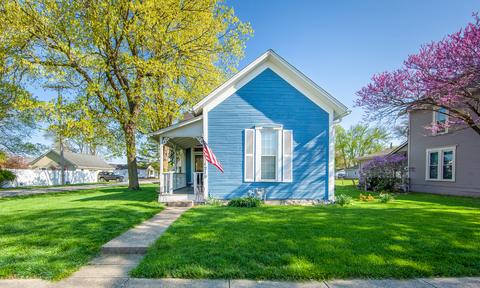 219 E High St, Pendleton, IN 46064