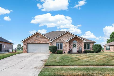 1103 Constitution Dr, Edinburgh, IN 46124
