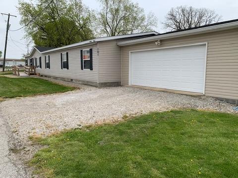 101 S Buck St, Whitestown, IN 46075
