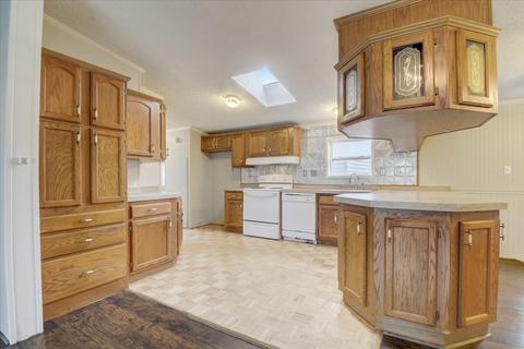 370 E Pendleton Pike, Ingalls, IN 46048 photo 11
