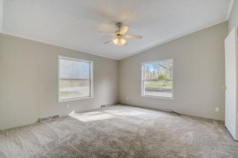 370 E Pendleton Pike, Ingalls, IN 46048 photo 15