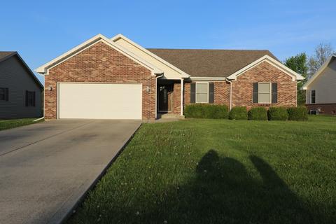 230 N Tranquil Trl, Crawfordsville, IN 47933