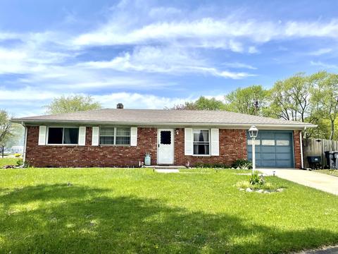 1813 S Oakdale Dr, Yorktown, IN 47396