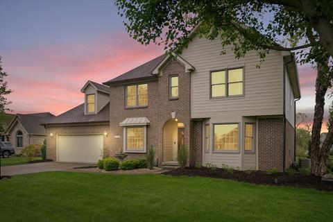24 Innisbrooke Trl, Greenwood, IN 46142