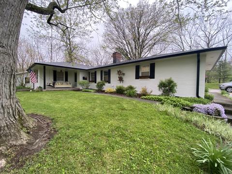 212 W Fall Creek Pkwy, Pendleton, IN 46064