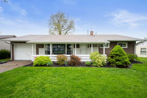 1906 W Barcelona Dr, Muncie, IN 47304