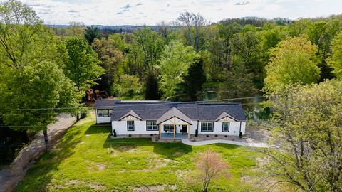 5455 Paradise Lake Rd, Martinsville, IN 46151
