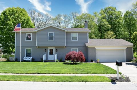 11125 Moss Dr, Carmel, IN 46033