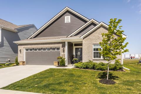 5382 Maywood Dr, Whitestown, IN 46075