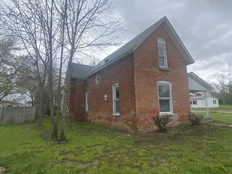 602 E Mill St, Summitville, IN 46070