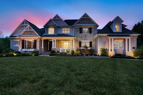 6949 Foxland Run Ct, Zionsville, IN 46077