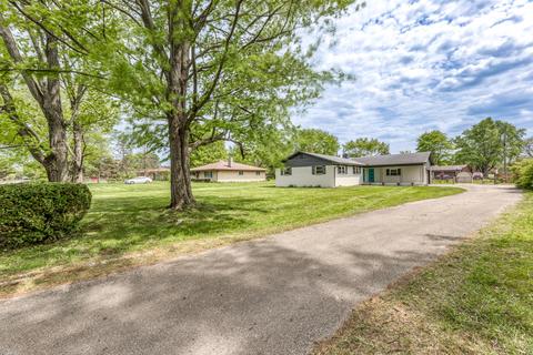 5105 Thornleigh Dr, Indianapolis, IN 46226