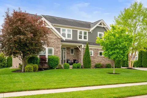 3257 Cherokee Cir, Bargersville, IN 46106