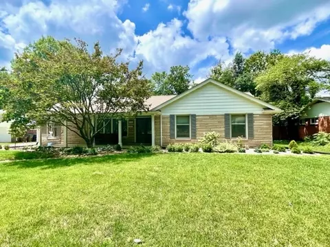3314 Woodland Pkwy, Columbus, IN 47203