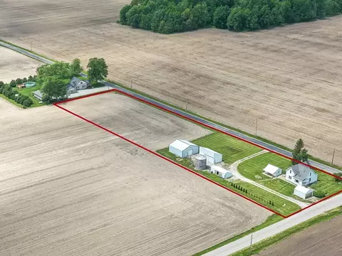 4028 S County Road 1300 E, Kirklin, IN 46050