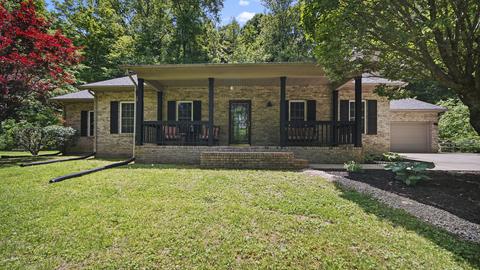 6971 Jordan Ln, Nashville, IN 47448