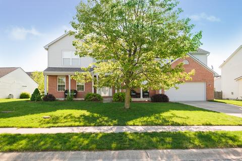 12727 End Zone Dr, Fishers, IN 46037