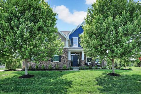 16808 Hawk Creek Cir, Westfield, IN 46074