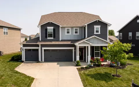 4282 Andover Pkwy, Westfield, IN 46062