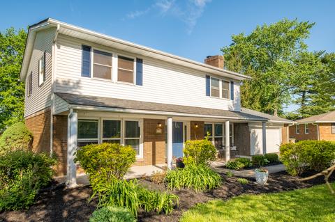 2730 Magnolia Ct, Columbus, IN 47203