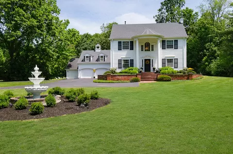 9231 Westfield Blvd, Indianapolis, IN 46240