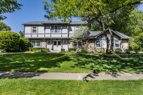 1556 White Ash Dr, Carmel, IN 46033
