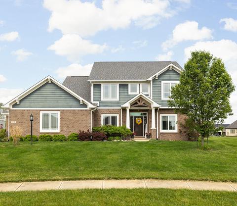 512 Lakeside Ct, Pittsboro, IN 46167