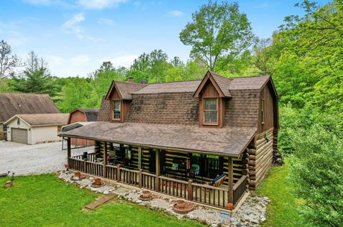 8556 N Chickadee Dr, Morgantown, IN 46160