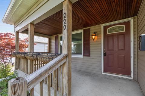 229 N 16th Ave, Beech Grove, IN 46107