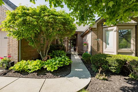 11837 Old Stone Pl, Fishers, IN 46038