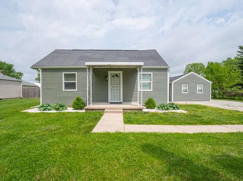3304 W 27th St, Muncie, IN 47302
