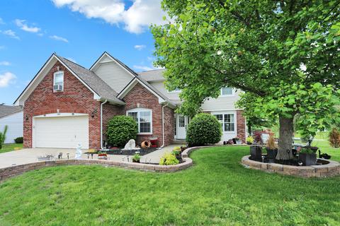 508 Gatewood Dr, Greenwood, IN 46143