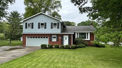 1311 Durham Dr, Crawfordsville, IN 47933