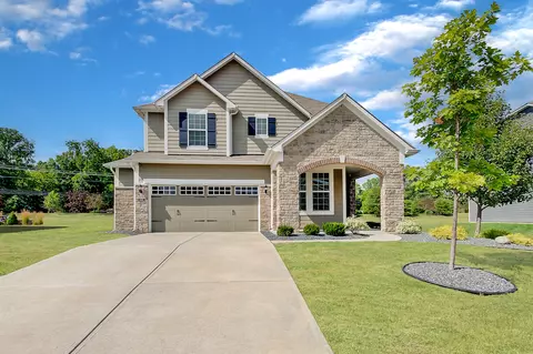 13625 Forest Glade Dr, Fishers, IN 46037