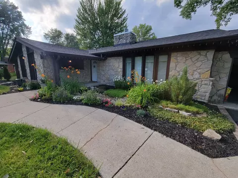 8155 N Richardt Ave, Indianapolis, IN 46256