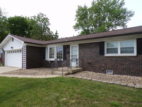 1344 Raymond St, Plainfield, IN 46168